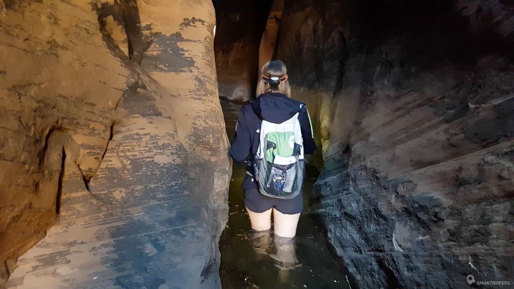 Traversée de Tunnel Slot dans l'eau froide.