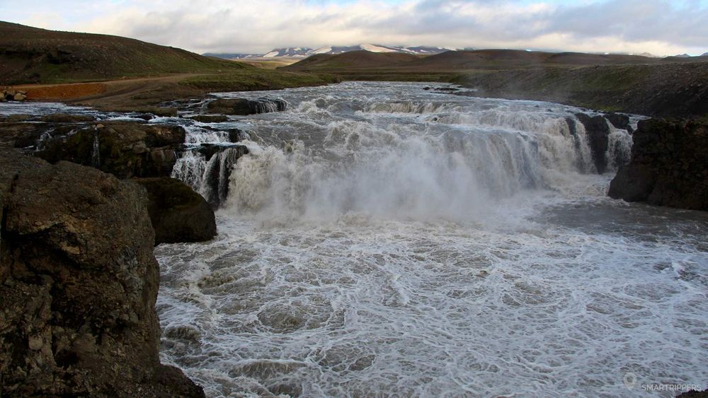 Cascade de Gýgjarfoss